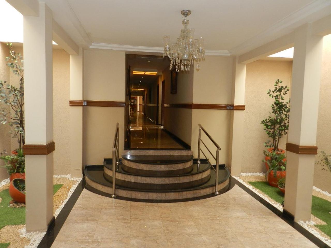 Paradise Inn Hotel Катандува Екстер'єр фото